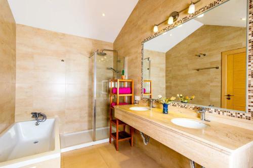 Nerja Paradise Rentals - Villa Cataleya