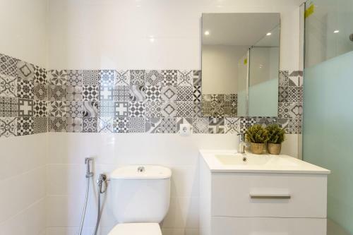 Malagasuite Cozy Apartment In Fuengirola