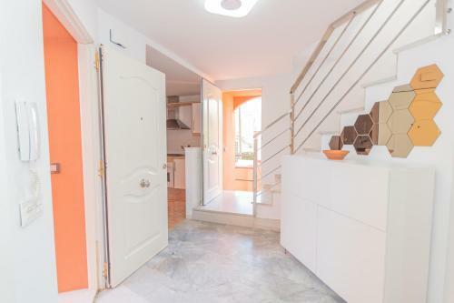 Cubo's Nufus Trips House