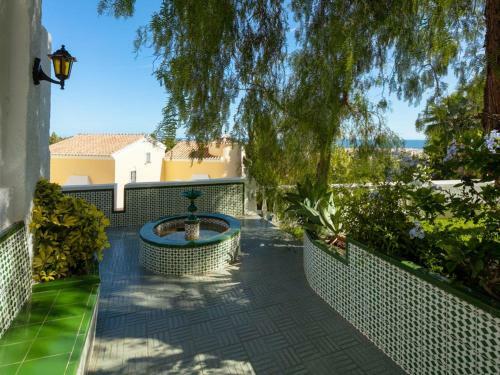 Fuengirola Villa Sleeps 14 With Pool Air Con And Wifi