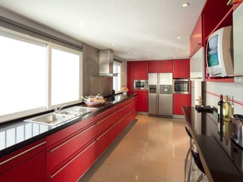 Fuengirola Villa Sleeps 14 With Pool Air Con And Wifi