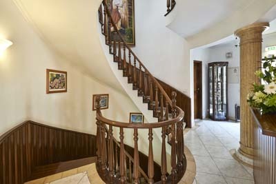 Hostal Cheerfulway Bertolina Mansion