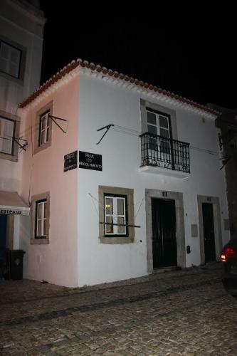 Lisbon Castle Apartment