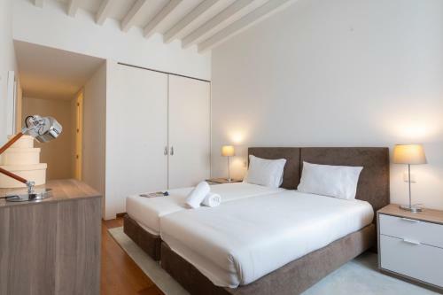 Lisbon Inside Connect - Santa Catarina Apartments