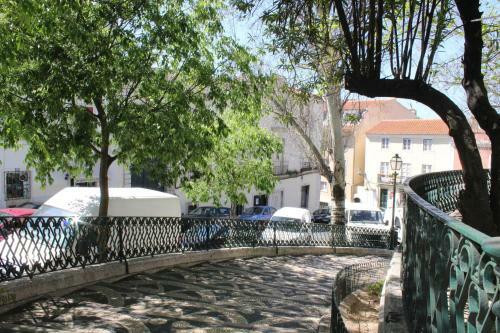 Johnies Place Lisbon Hostel