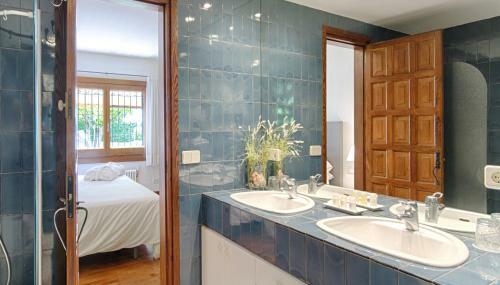 Hostal El Porxo B&B
