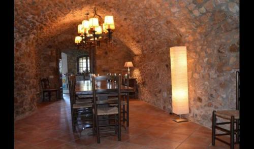 Girona Villa Sleeps 14 With Pool