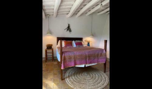 Girona Villa Sleeps 6 With Pool And Air Con