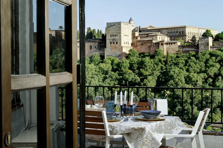 Apartamento 2.5 Million Villa. Magical Sunset. Super Close To Everything. 5br, 4ba, Pool, A/c+heating