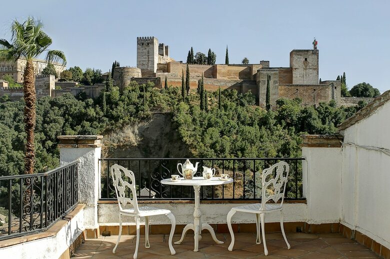 Apartamento 2.5 Million Villa. Magical Sunset. Super Close To Everything. 5br, 4ba, Pool, A/c+heating