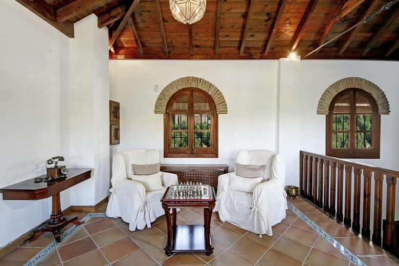 Apartamento 2.5 Million Villa. Magical Sunset. Super Close To Everything. 5br, 4ba, Pool, A/c+heating