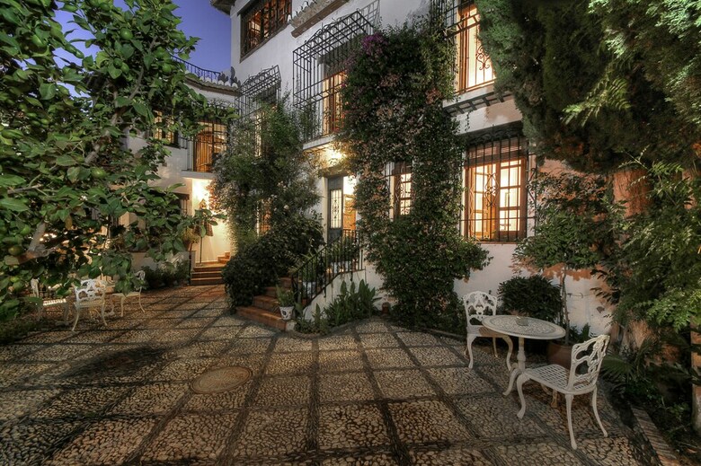 Apartamento 2.5 Million Villa. Magical Sunset. Super Close To Everything. 5br, 4ba, Pool, A/c+heating