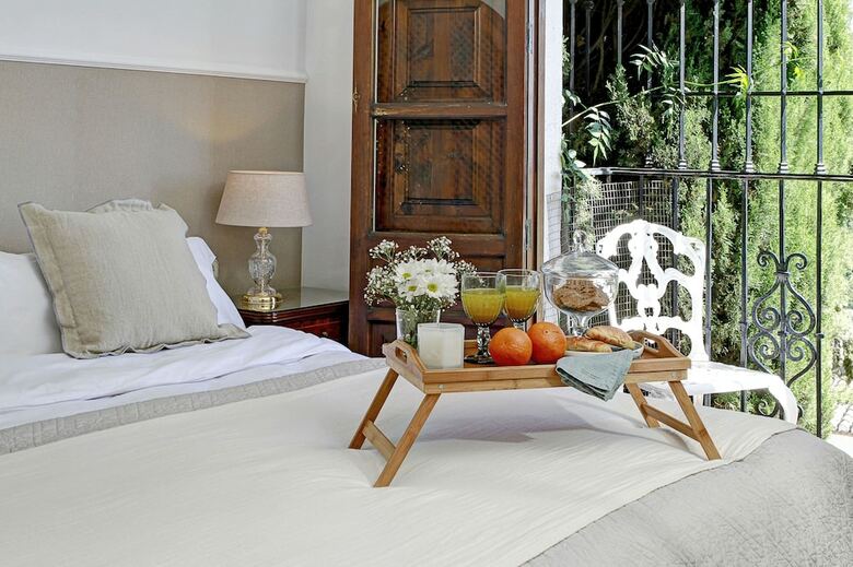 Apartamento 2.5 Million Villa. Magical Sunset. Super Close To Everything. 5br, 4ba, Pool, A/c+heating