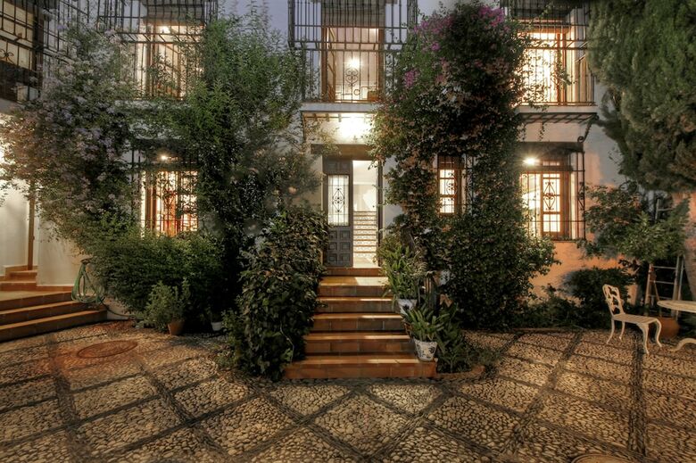 Apartamento 2.5 Million Villa. Magical Sunset. Super Close To Everything. 5br, 4ba, Pool, A/c+heating