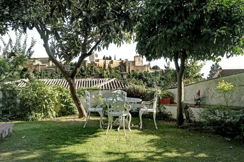 Apartamento 2.5 Million Villa. Magical Sunset. Super Close To Everything. 5br, 4ba, Pool, A/c+heating