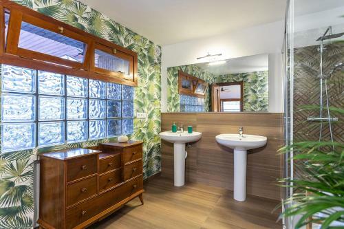 Genteel Home Casa Del Cad�