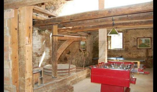 Gironella Villa Sleeps 14 With Pool