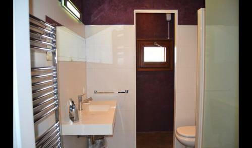 Gironella Villa Sleeps 7 With Pool