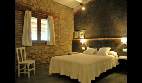 Gironella Villa Sleeps 7 With Pool