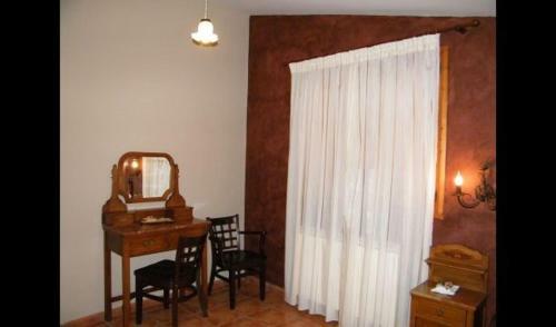 Gironella Villa Sleeps 17 With Pool