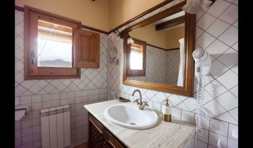 Gironella Villa Sleeps 17 With Pool