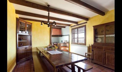 Gironella Villa Sleeps 15 With Pool