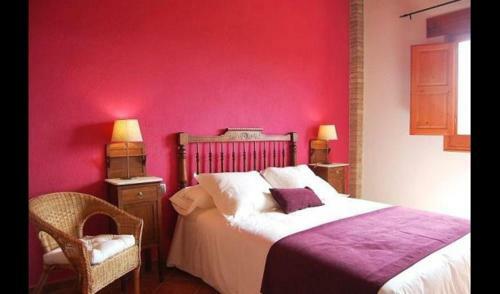Villa In Gironella Sleeps 15 With Pool