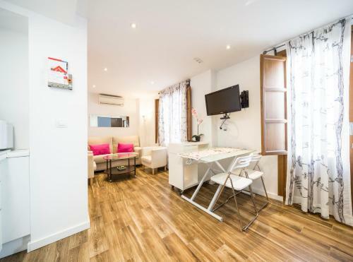 Miwa Apartments
