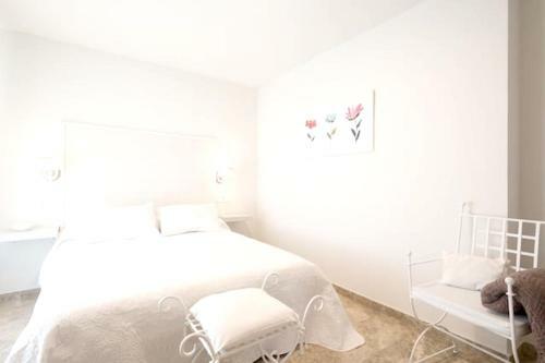 Apartment With One Bedroom In Granada With Wifi