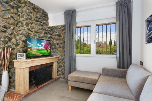 New. Luxury Villa C&c. Jard�n, Piscina Y Barbacoa
