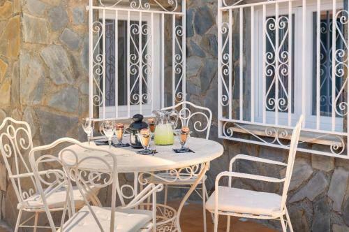 New. Luxury Villa C&c. Jard�n, Piscina Y Barbacoa