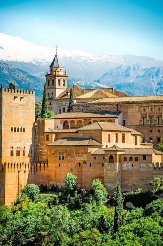 Apartment With One Bedroom In Granada With Wifi