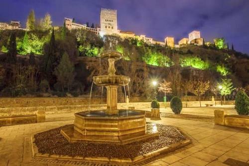 Apartment With 2 Bedrooms In Granada With Wifi