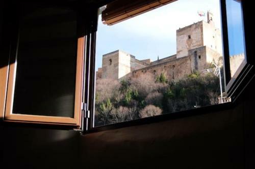 Apartment With 3 Bedrooms In Granada With Wifi