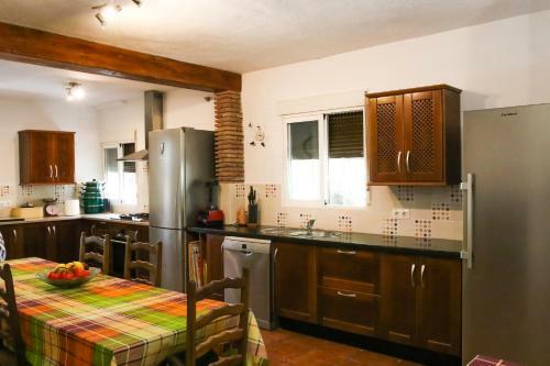 Beautiful 9 Bed Villa Private Pool Large Garden