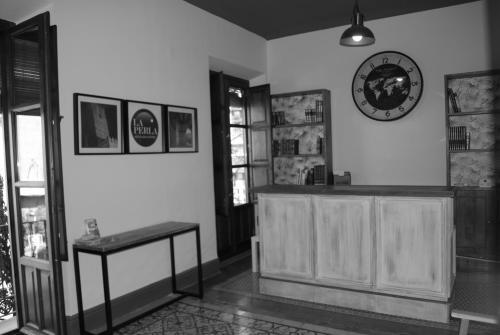 Pension La Perla Granada Suites