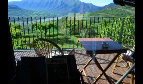 Guardia de Tremp Villa Sleeps 6 With Pool And Air Con