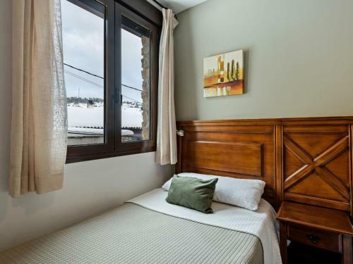 Inviting Apartment In Gudar With Balcony