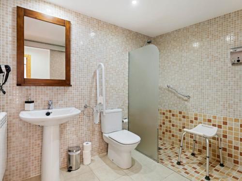 Quaint Apartment In Gudar With Heating