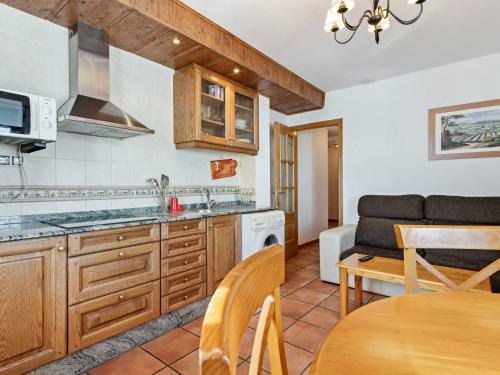 Charming Apartment In Gudar With Heating