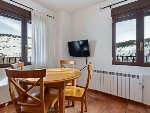 Charming Apartment In Gudar With Heating