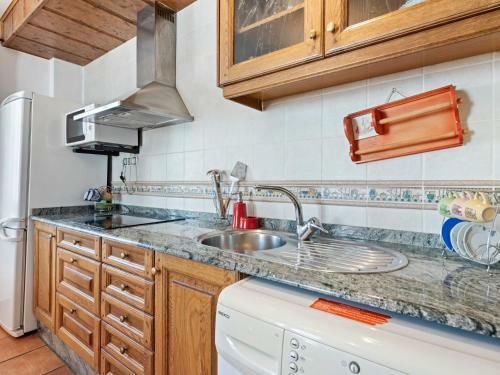 Charming Apartment In Gudar With Heating
