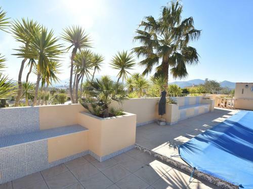 Comfortable Holiday Home With Swimming Pool In Valencia