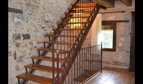 Villa In Els Hostalets D'en Bas Sleeps 15 With Pool