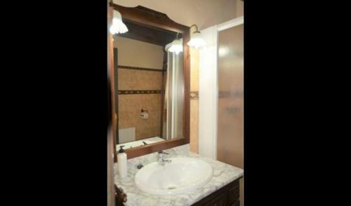 Villa In Els Hostalets D'en Bas Sleeps 15 With Pool