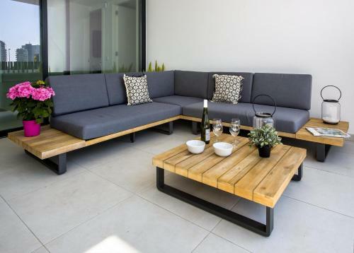 Ifac Villa Sleeps 8 With Pool Air Con And Free Wifi