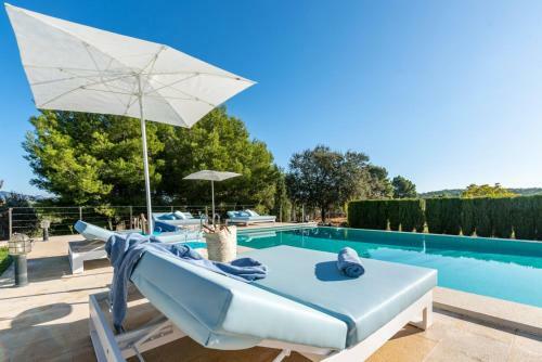 Villa In Inca Sleeps 8 Includes Swimming Pool Air Con And Wifi 1