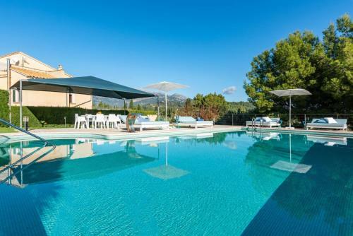 Villa In Inca Sleeps 8 Includes Swimming Pool Air Con And Wifi 1