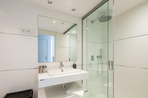 5 Star Plus 2-bed Apartment In Eivissa