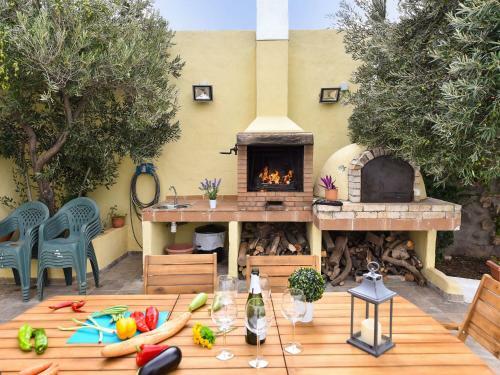 Luxurious Villa In Ingenio With Swimming Pool